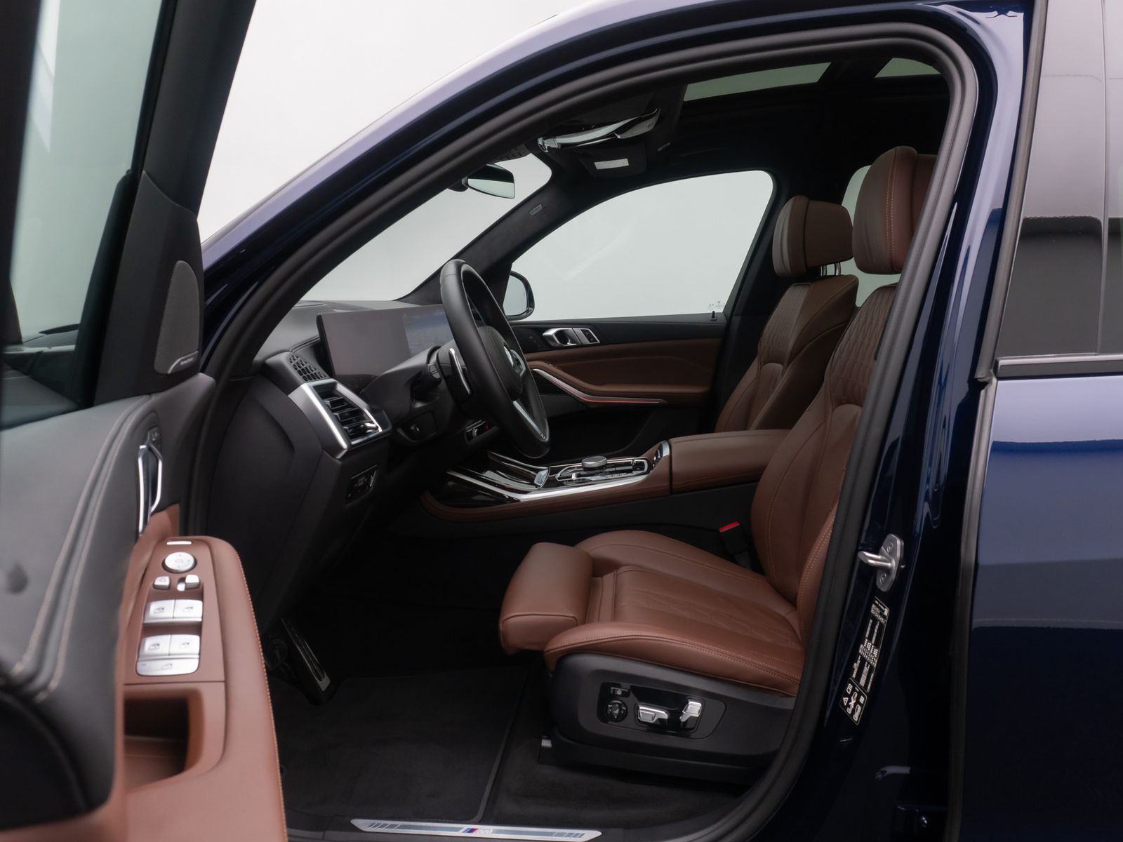 Fahrzeugabbildung BMW X7 xD40d M Sport 360&deg; SkyLounge H/K Individual