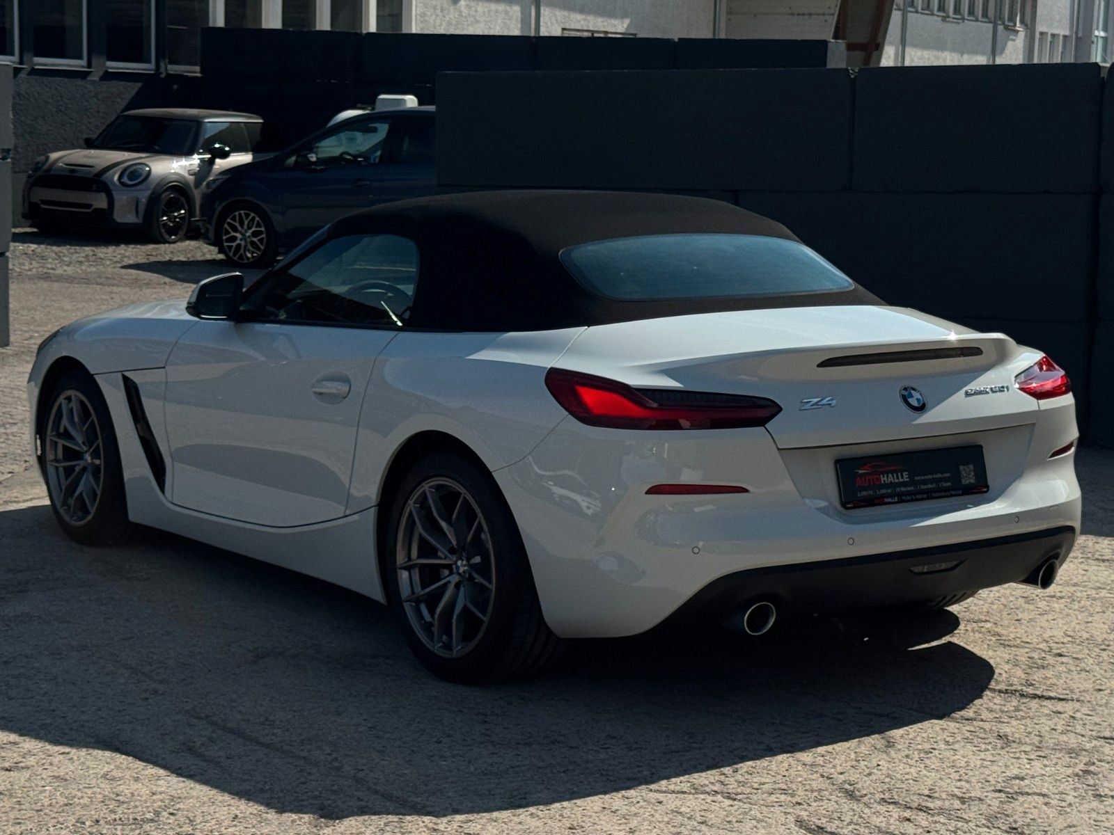 Fahrzeugabbildung BMW Z4 sDrive20i Aut. Advantage Tempo. H&K PDC SHZ
