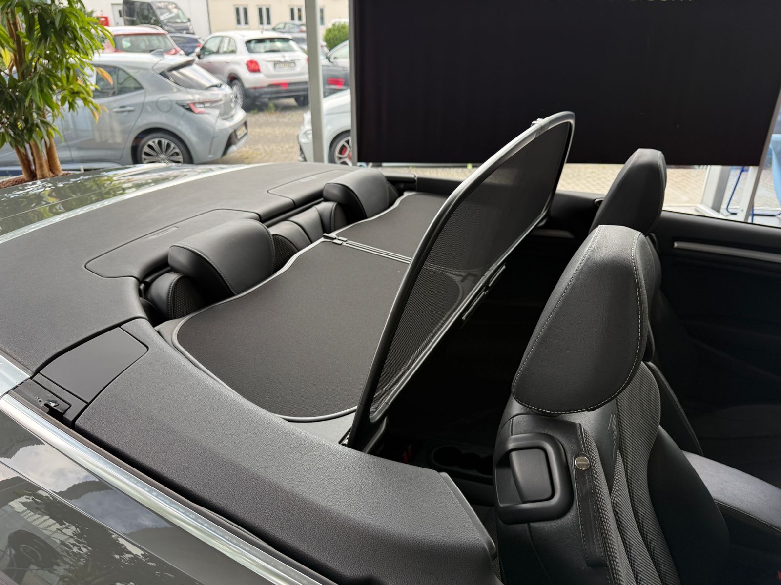Fahrzeugabbildung Audi A3 Cabriolet S-Line LED NAVI ALU