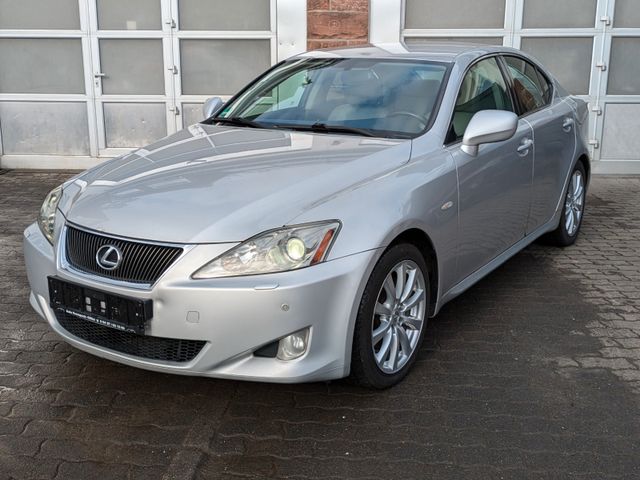 Lexus IS 250 LUXURY LINE / LEDER / XENON / MEMORY