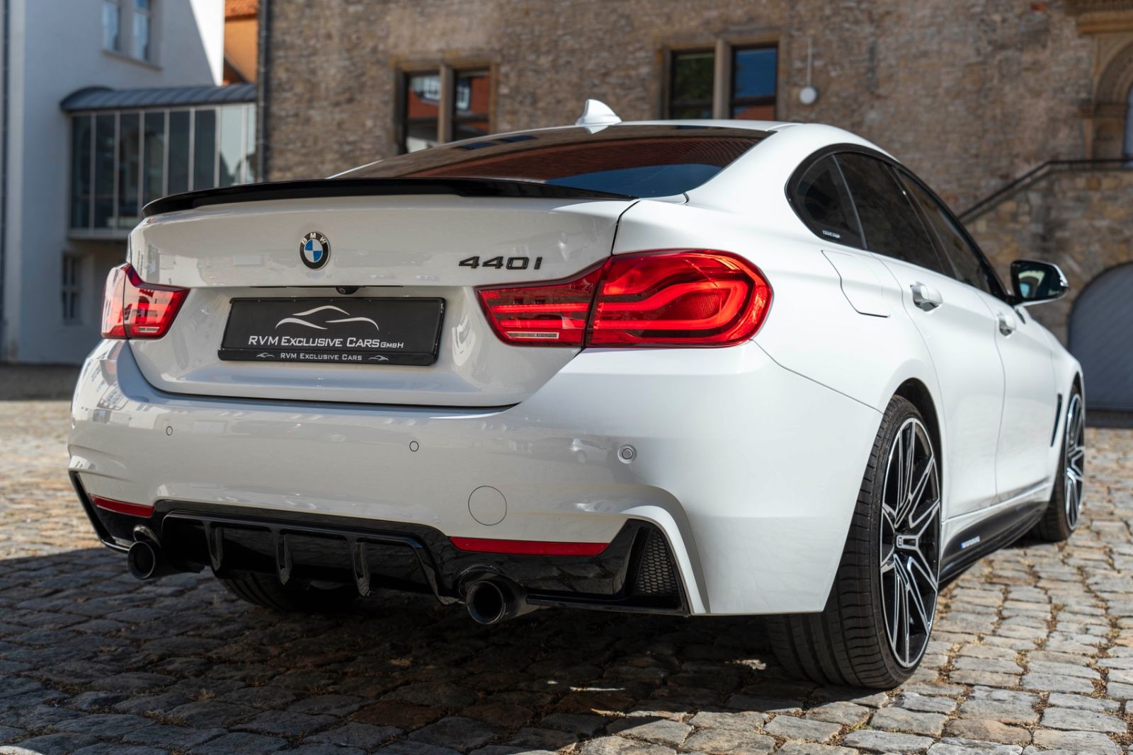 Fahrzeugabbildung BMW 440GC M-Performance H&K HUD LED KAM CARPLAY TOTW