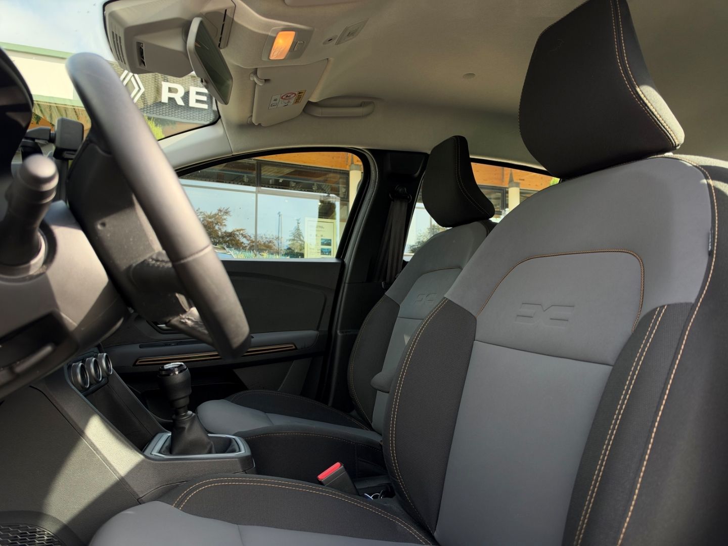 Fahrzeugabbildung Dacia Sandero III Stepway Extreme 1.0 TCe 110 EU6e LED