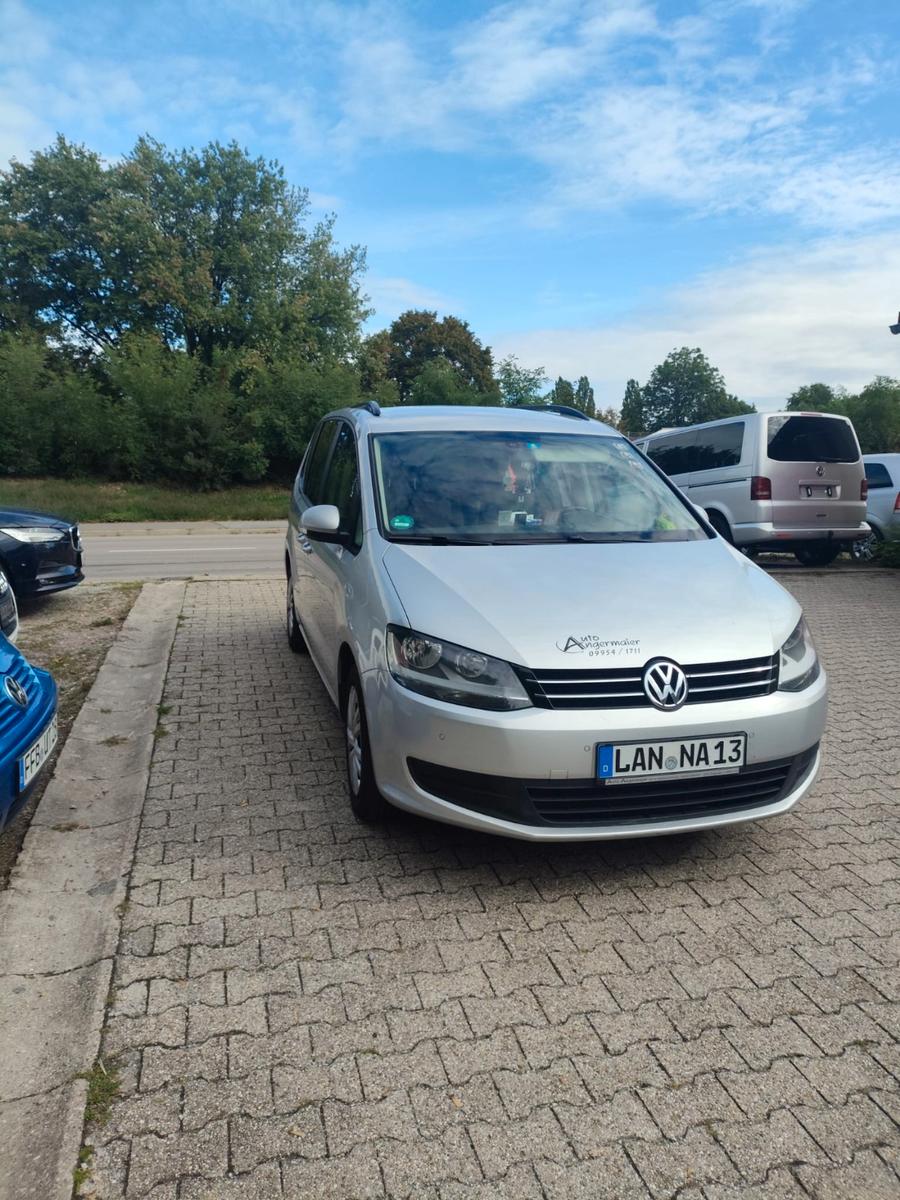 Volkswagen Sharan 2011 — interior