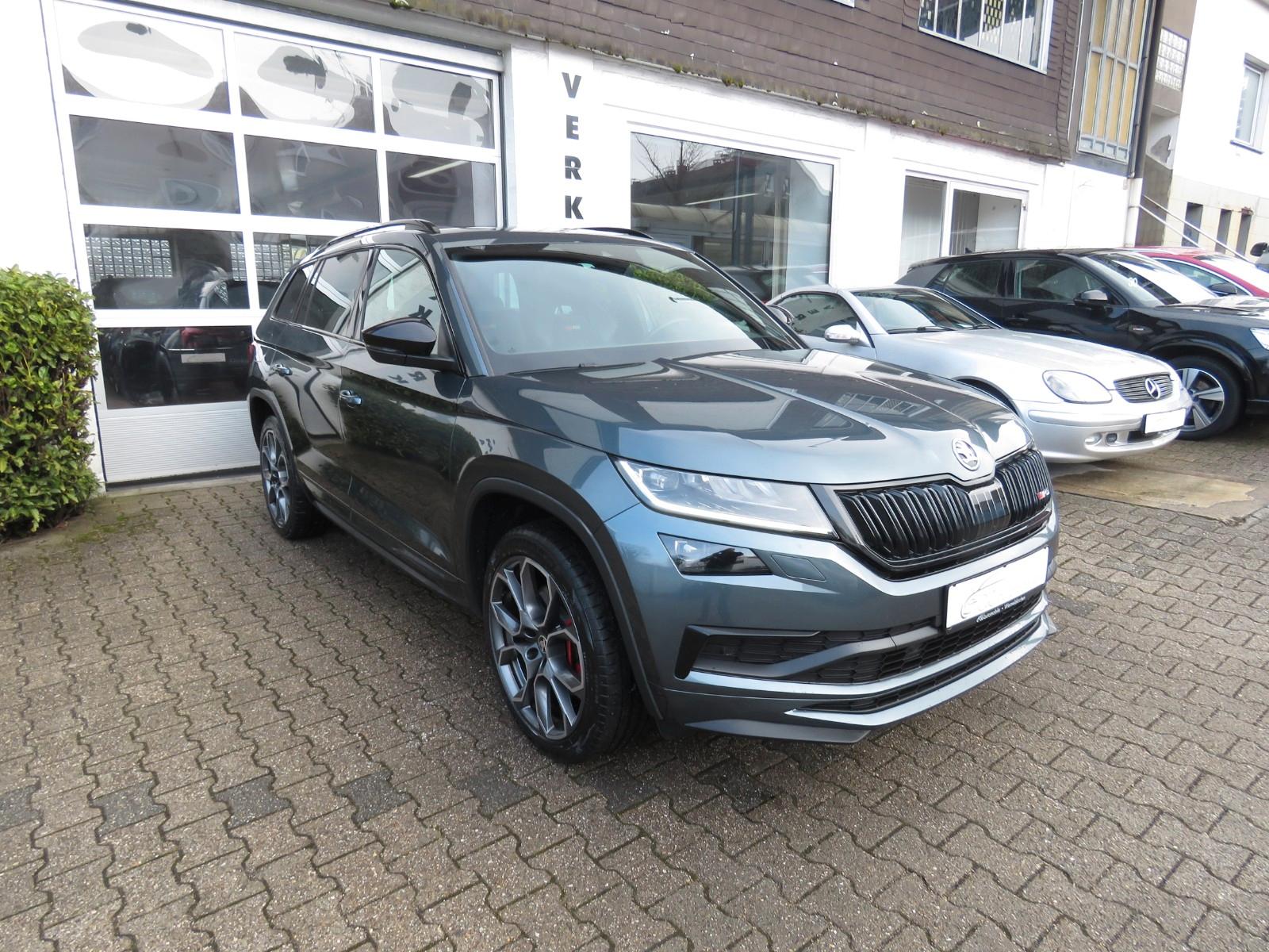 Skoda Kodiaq RS 4x4 / PANORAMA / I-HAND