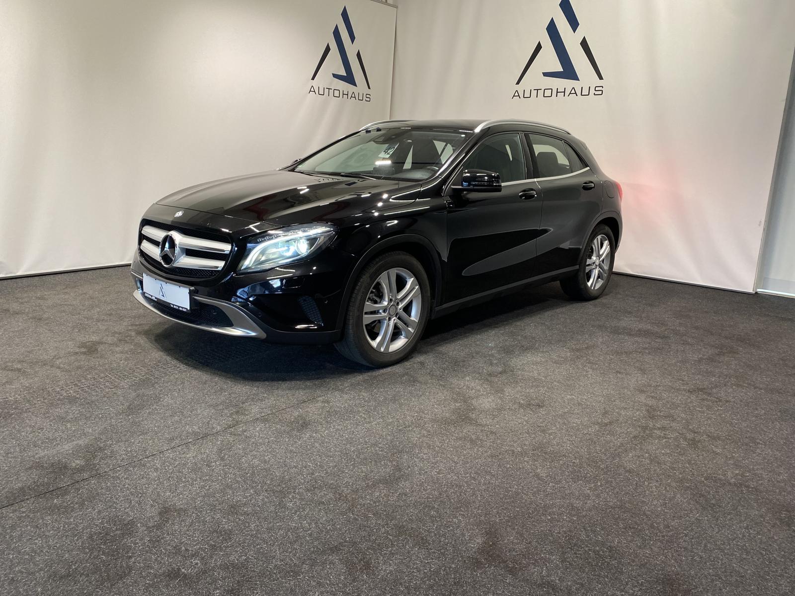 Mercedes-Benz GLA 220 CDIAutom Navi PDC Klima SHZ Bi-Xenon