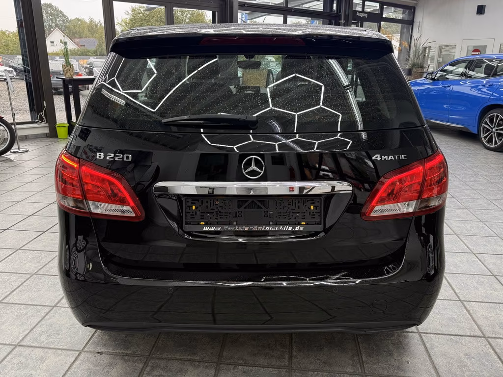 Mercedes-Benz B 220 CGI 4Matic, Navi, 7G-Tronic, AHK, Klima
