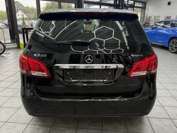 Mercedes B 220 - 8