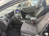 Hyundai i30 blue 1.6 CRDi 100kW Style - Hyundai i30: Crdi Style