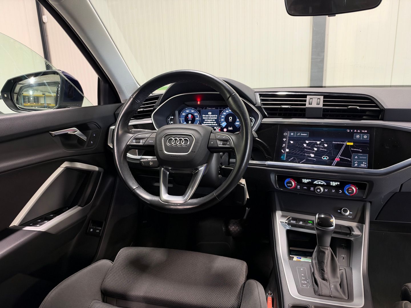 Audi Q3 Sportback 45 TFSI e | Business Edition | Navi imagem 3