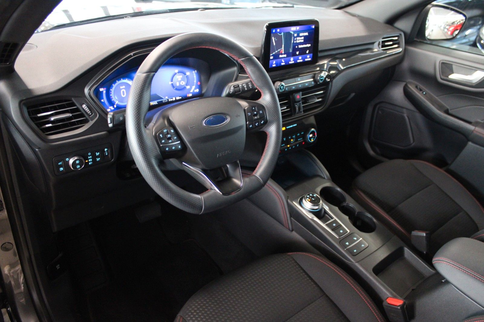 Fahrzeugabbildung Ford Kuga 2.5 PHEV ST-Line Aut. NAVI CAM WinterPaket