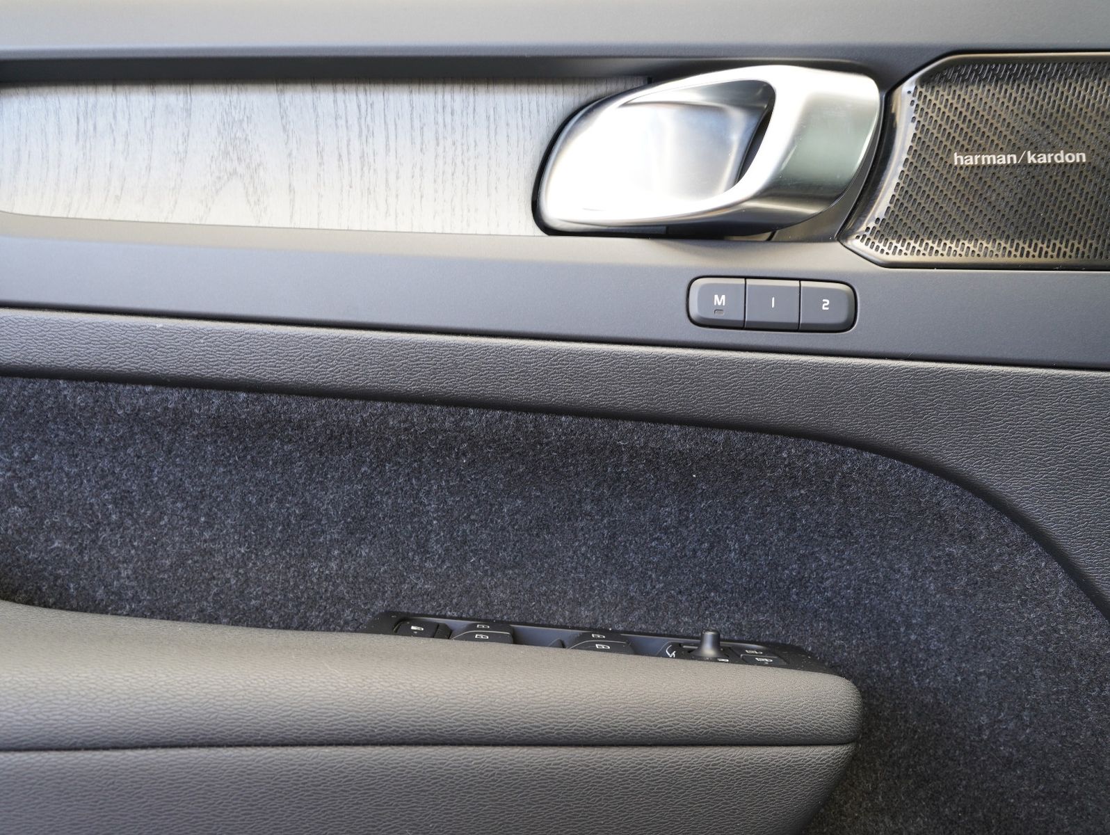 Fahrzeugabbildung Volvo XC40 T5 Recharge Inscription INTELLISAFE/AHK