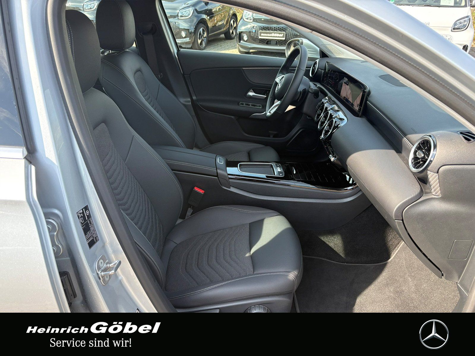 Fahrzeugabbildung Mercedes-Benz A 180 Progressive*KAMERA*LED*SPURHALTE*