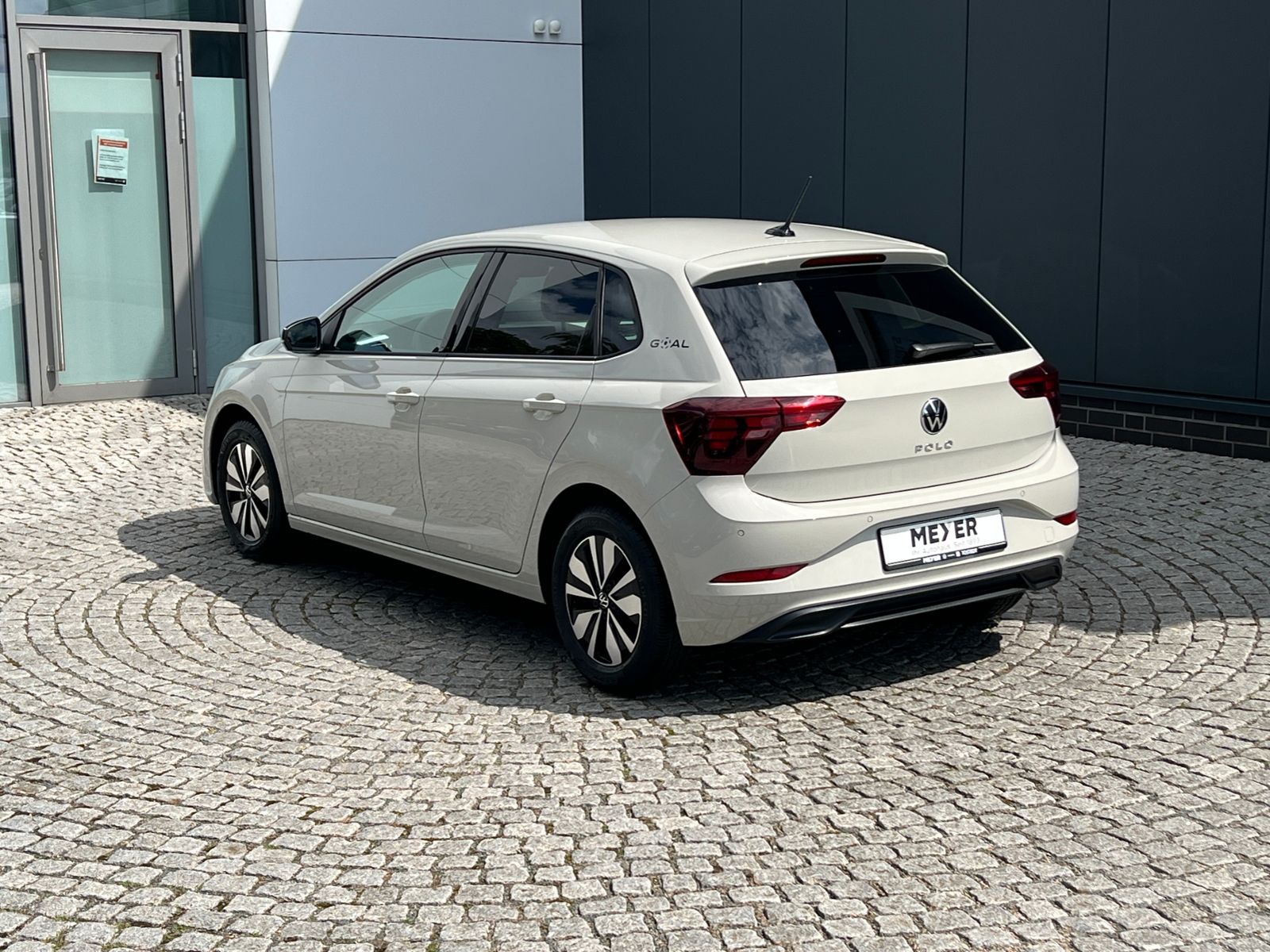 Fahrzeugabbildung Volkswagen Polo GOAL 1.0 TSI DSG *LED,App-Connect, 17'-LM*