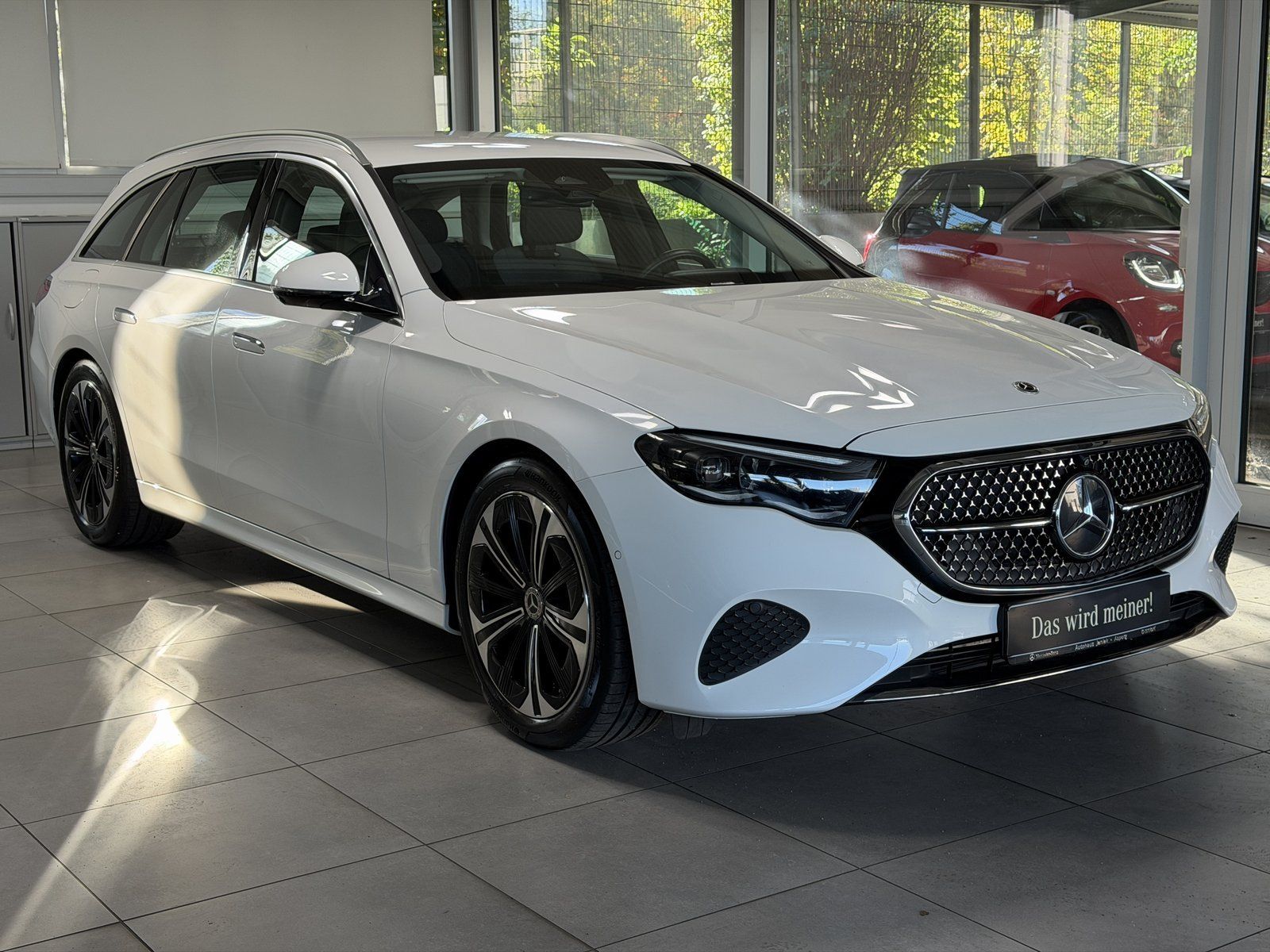 Mercedes-Benz E 220d T Avantg STANDH AHK MEMORY+DIG.LIGHT+360° imagem 2