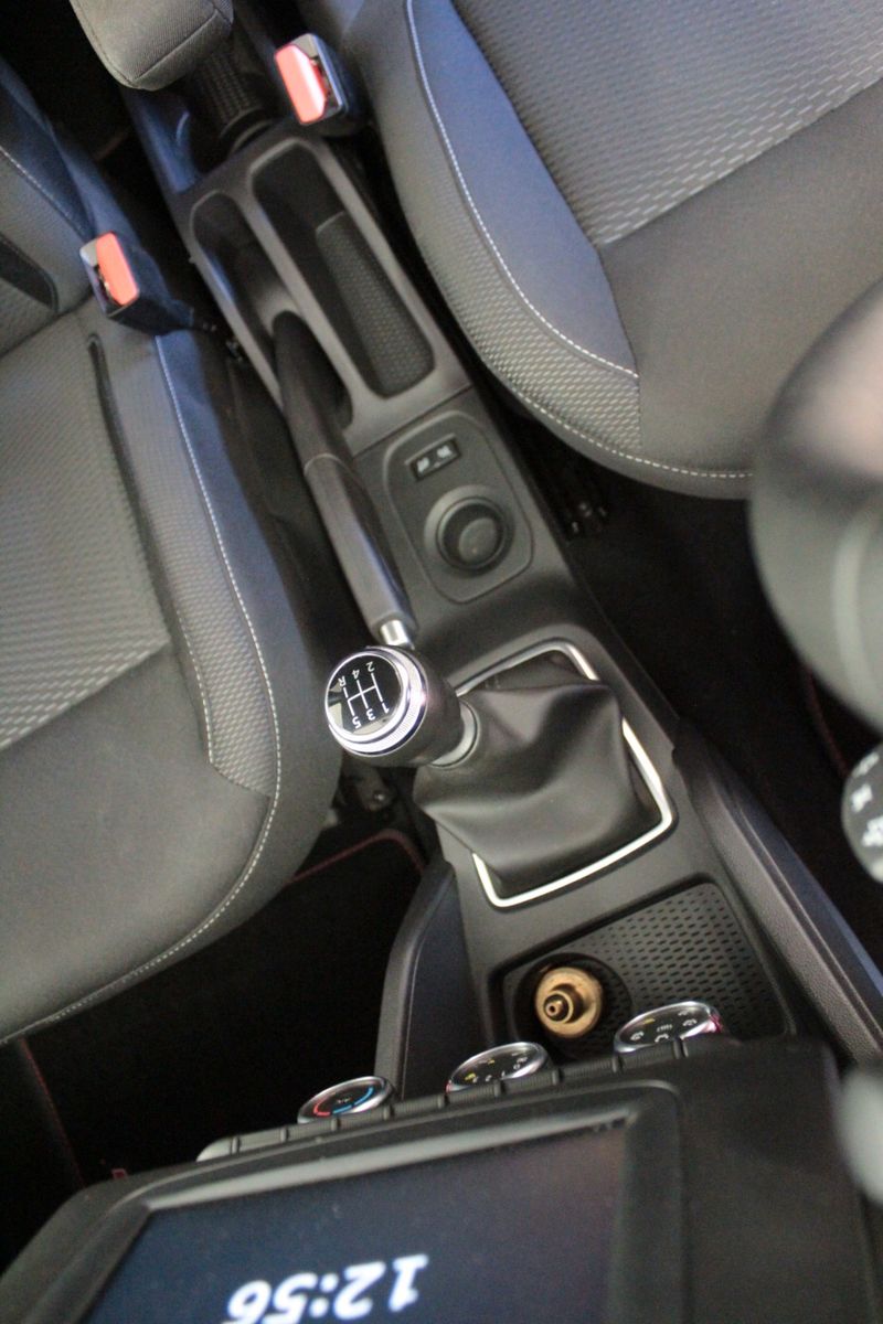 Fahrzeugabbildung Dacia Duster Sce 115 Eco-G*AHK*15075*