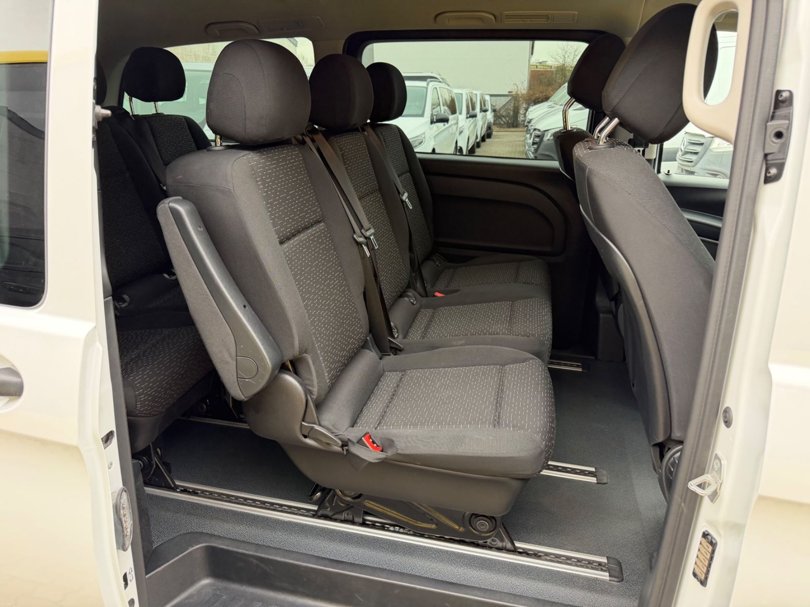 Mercedes-Benz Vito Tourer 116 CDI Pro 8 Sitzer Autom. 2x Klima foto 8