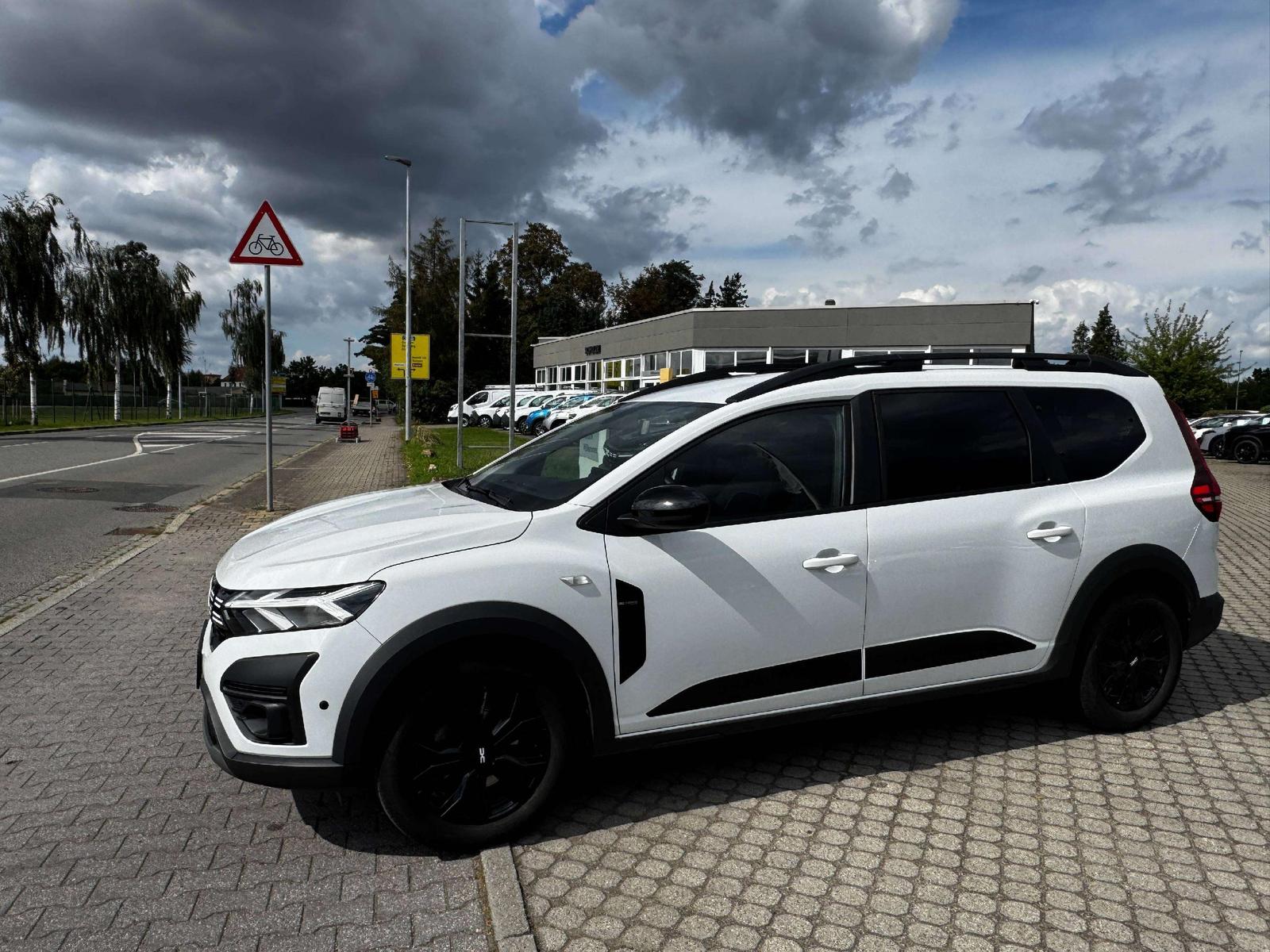 Dacia Jogger Extreme Full-Hybrid 140  7-Sitzer   Sitzh