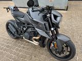 KTM Brabus 1300R SUPERBLACK CARBON  - 1 von 145