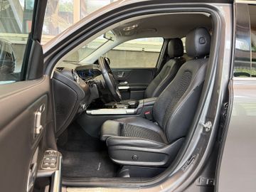 Mercedes GLB 200 - 2