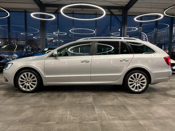 Skoda Superb Combi Exclusive *Xenon*PDC*Klima*DAB*Navi