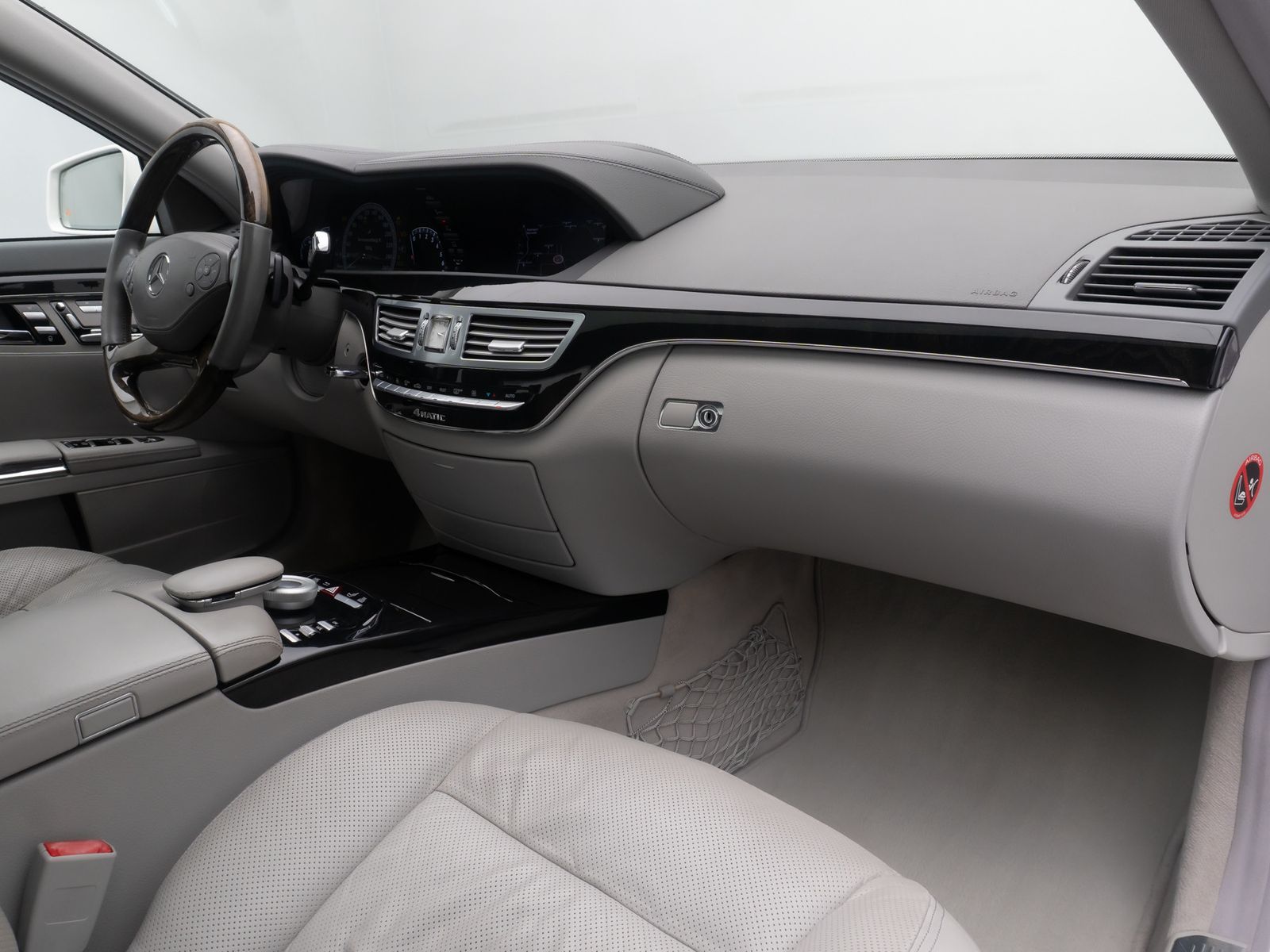 Fahrzeugabbildung Mercedes-Benz S 500 4MATIC AMG-Line Kamera Massage HiFi 19Zoll