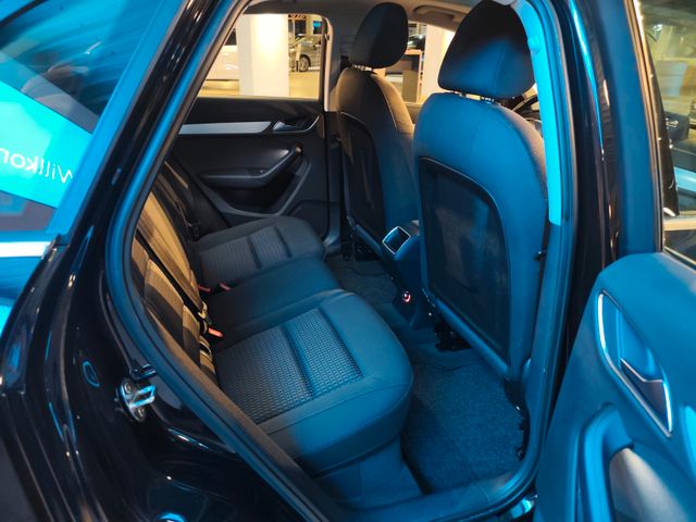 Q3 2.0 TFSI S-Line quattro *Pano*AHK*Tempomat*