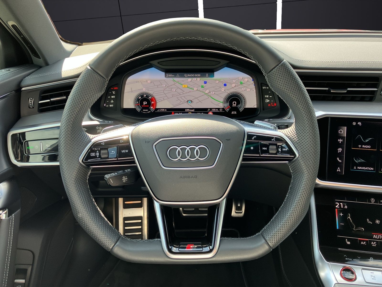 Fahrzeugabbildung Audi S6 Avant TDI quattro Matrix Navi AVC B&O 21" RFK