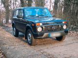 Lada Niva Urban 4x4 Scheckheft gepflegt  H... - Lada Gebrauchtwagen in Berlin