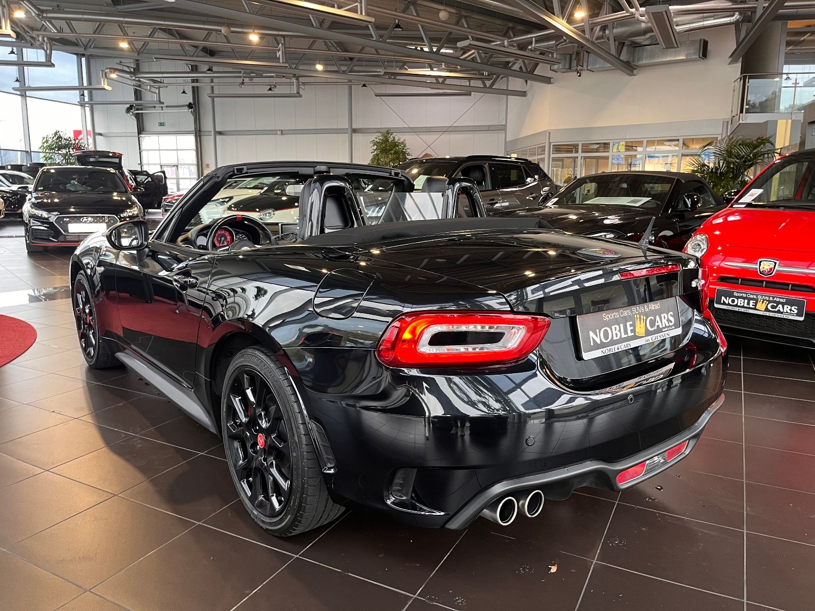 Fahrzeugabbildung Abarth 124 Spider Turbo Turismo LED LEDER NAV BOSE