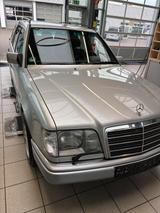 Mercedes-Benz W-124 320 TE 1 Hd 5 Gang Automatik - Mercedes-Benz: Kombi, W124