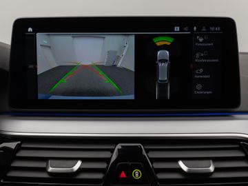 Fahrzeugabbildung BMW 520d Kamera Laser HUD DAB 4xKlima AHK Komfort