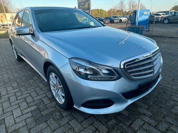 Mercedes E 200 - 3