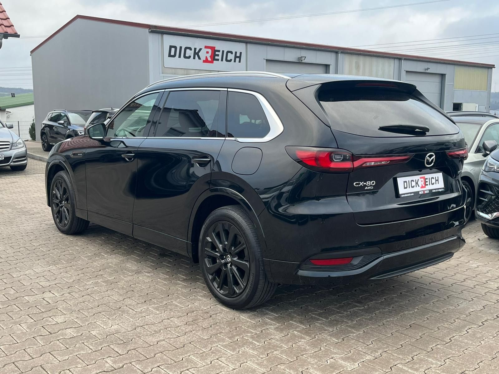 Vehicle illustration Mazda CX-80 3.3L Homura Plus PANO*HUD*BOSE*NAPPA*7SIT