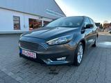 Ford Focus Turnier Titanium - Ford Focus: Leder