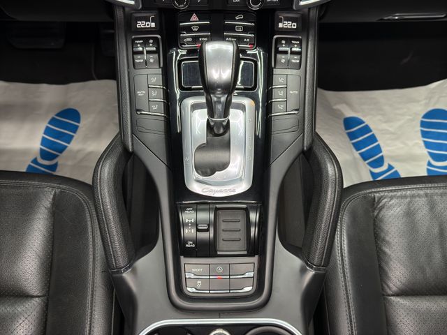 Porsche Cayenne Diesel*PANO*PDLS*PCM*XENON*LEDER*1.HAND