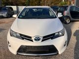 Toyota Auris Hybrid Start Edition - Toyota Auris: Start Edition