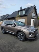 Hyundai SANTA FE 2.2 CRDi Premium 4WD 8AT Premium - Hyundai SANTA FE von privat