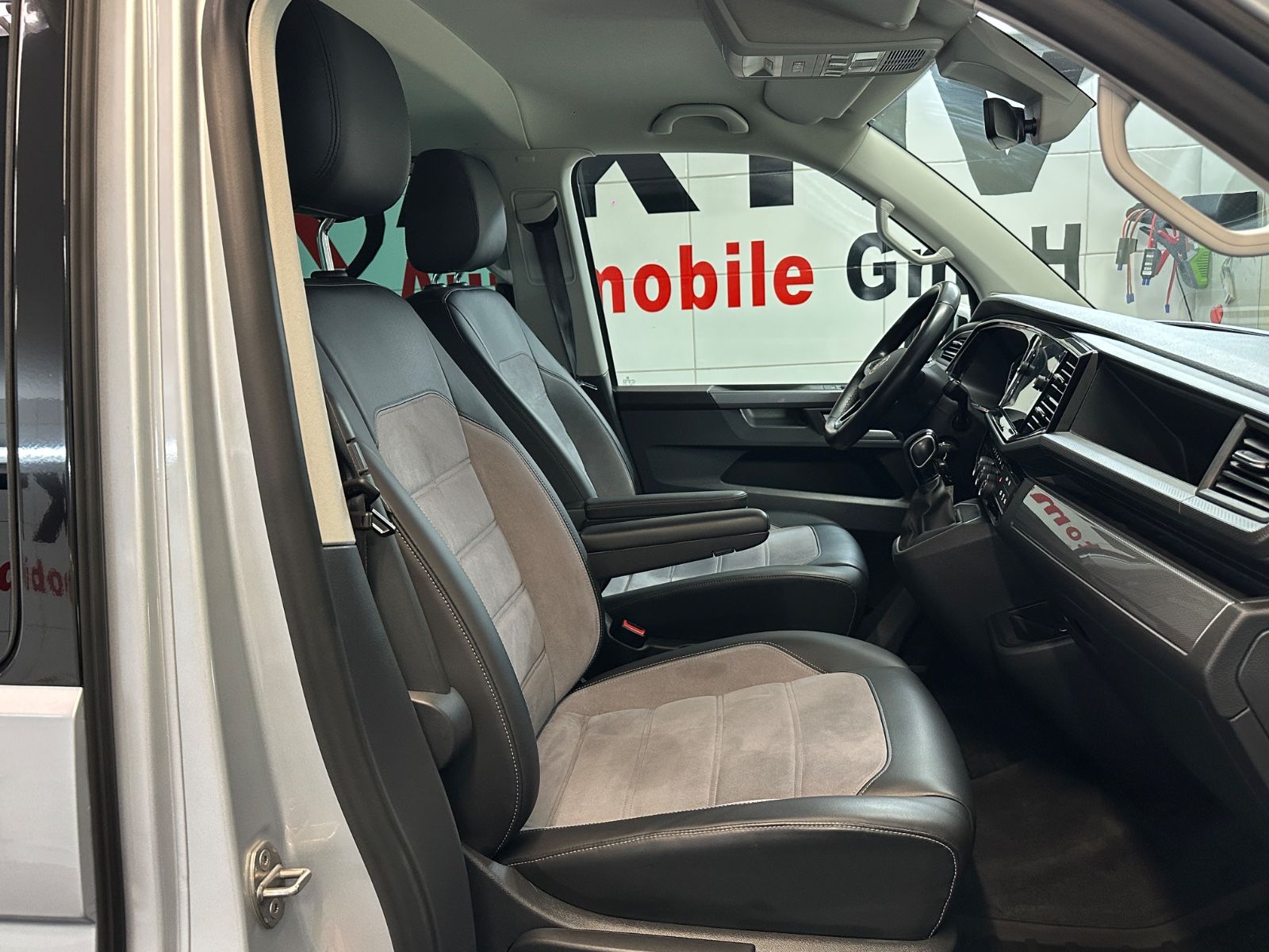 Volkswagen T6.1 Multivan Generation Six FWD Virtual LED foto 17