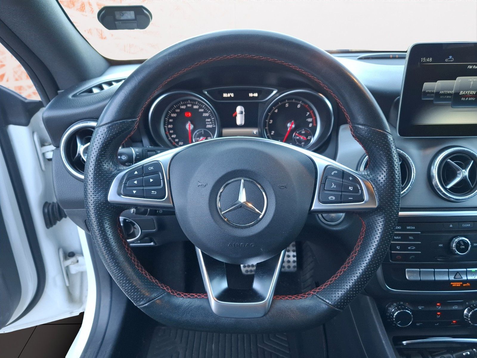 Fahrzeugabbildung Mercedes-Benz CLA Shooting Brake CLA 200
