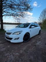 Opel Astra J Sportstourer (OPC Line Bodyki... - Opel Astra: J Opc Line