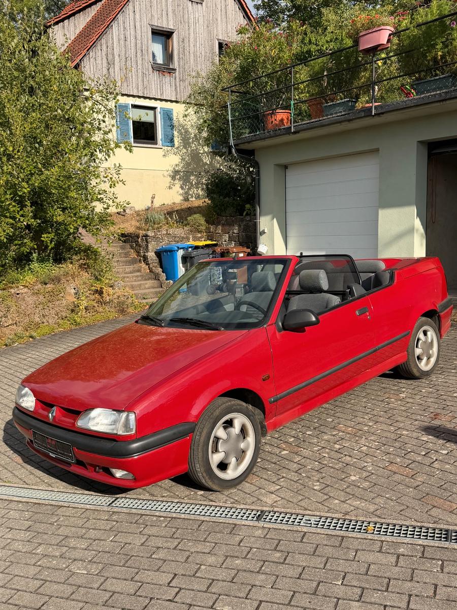 Renault R 19