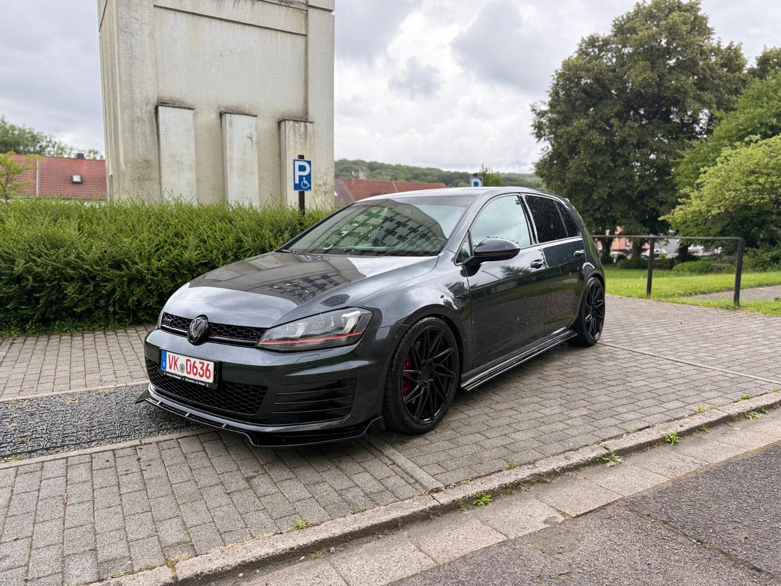 Volkswagen Golf VII Lim. GTI Performance BMT