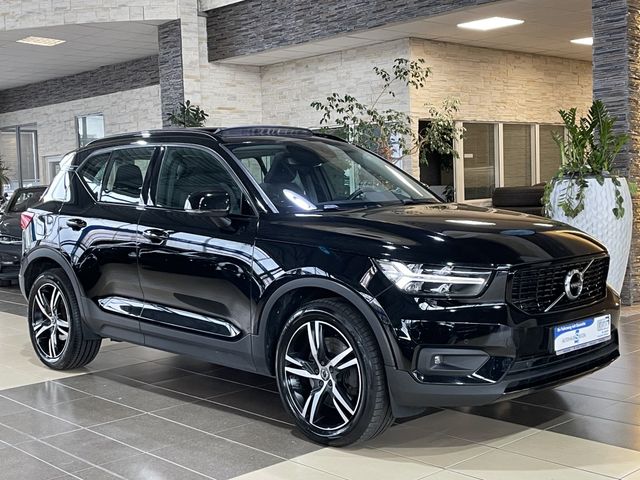 Volvo XC40 R Design Expression Hybrid HarmanKardon Pan