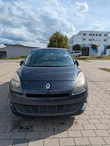 Renault Grand Scenic Dynamique TCe 130 Dynamique - Renault Grand Scenic Dynamique mit Benzin-Antrieb