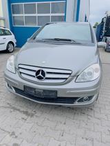 Mercedes-Benz Mercedes Benz B Klasse 2007  2.0 Benzin Ne... - Mercedes-Benz E 200: Kleinwagen