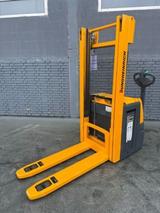 Jungheinrich EJC 216z Baujahr 2015 Akku 2015 Initialhub Freih - Jungheinrich EJC-216