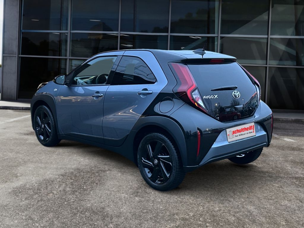 Fahrzeugabbildung Toyota Aygo X Team D