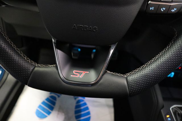 Fahrzeugabbildung Ford Focus Turnier ST 2.3 Eco Performance |1HAND|B&O|