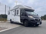 LMC Breezer  H737G  Black Line - LMC Teilintegrierter