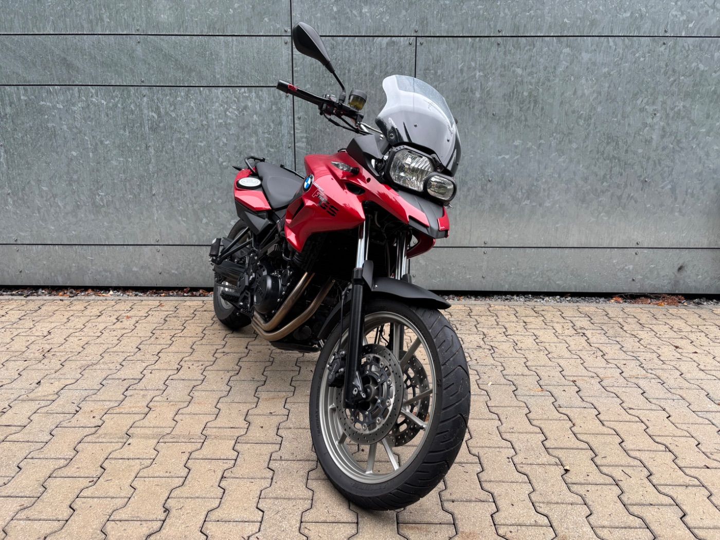Fahrzeugabbildung BMW F 700 GS Tieferlegung LeoVince Endschalldämpfer